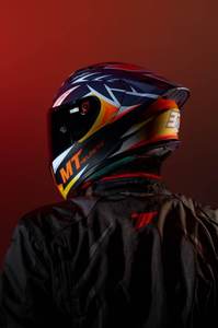 Casque de moto intégral MT KRE+ unisexe en fibre de carbone, à libération rapide, léger, en ABS, pour toutes les saisons - Product Image 6