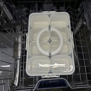 กล่องพลาสติกสำหรับเก็บอาหารในตู้เย็น ช่องแช่แข็ง ถาดแบ่งสำหรับเสิร์ฟอาหาร ช่วยรักษาความสดของอาหารในครัว สำหรับใส่ผลไม้ ปลา พร้อมฝาปิด - Product Image 3