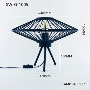 Lampe de Chevet Moderne Décorative en Métal avec Interrupteur de Bureau 220V - Product Image 3