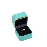 Boîte à bijoux de luxe personnalisée, boîte à bijoux de mariée, étui pour bague, collier, bracelet, boucles d'oreilles, emballage adapté, boîte à bijoux en cuir PU à clapet, ODM