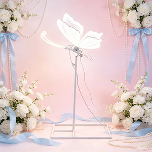 Paquete <span class=keywords><strong>de</strong></span> Artículos <span class=keywords><strong>para</strong></span> Bodas <span class=keywords><strong>de</strong></span> Alta Calidad que Incluye Materiales <span class=keywords><strong>para</strong></span> Decoración <span class=keywords><strong>de</strong></span> Arcos, Bases <span class=keywords><strong>para</strong></span> <span class=keywords><strong>Centros</strong></span> <span class=keywords><strong>de</strong></span> <span class=keywords><strong>Mesa</strong></span> y Cintas Adhesivas, que Garantizan - Product Image 1