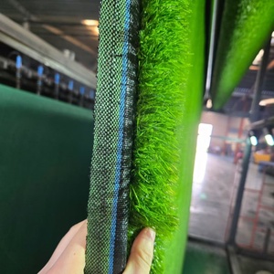 Gazon artificiel à installation rapide, léger et durable, faible empreinte carbone, pour <span class=keywords><strong>location</strong></span> événementielle et aménagement paysager temporaire - Product Image 1