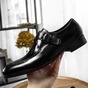 รองเท้าหนังแท้ผู้ชายแบบ Monk Strap หัวแหลม ปิดด้วยหัวเข็มขัด สีพื้น เรียบหรู เหมาะกับทุกโอกาส ทุกฤดู พร้อมบริการดรอปชิปปิ้ง - Product Image 5