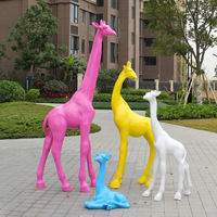X001 Sculpture de jardin urbaine en forme d'animal personnalisée, motif girafe abstrait, pour décoration artistique publique d'entrée de bâtiment commercial