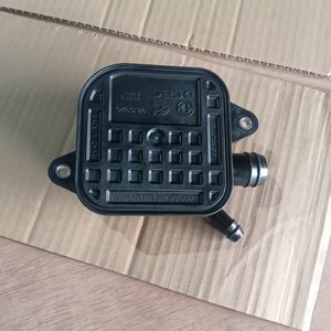 Cámara de Ventilación del Cárter CUM-MINS C4935078 para Excavadora y Cargadora de Ruedas - Product Image 4