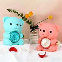 Boîte à bijoux rotative en acrylique en forme d'ours en peluche avec fleur préservée - Cadeau éternel pour la Saint-Valentin pour de multiples occasions