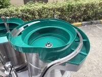 Machine de remplissage métallique pour flacons de shot Aviator avec pompe pour concentrés, suppléments et boissons nootropiques