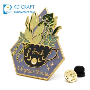 独特设计个性化定制金属镀金软釉植物翻领别针徽章带蝴蝶手拿包