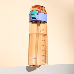 Botella de agua portátil Tomic de 700 ml con pajita abatible para uso en deportes al aire libre y viajes - Product Image 2