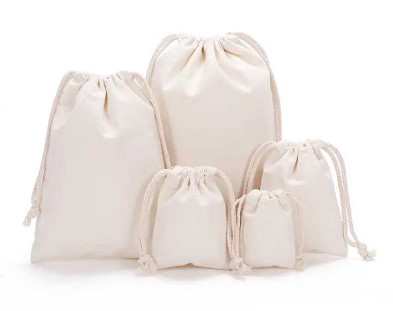 حقيبة من القماش من القطن الطبيعي الأبيض الطبيعي الصغيرة الحجم صديقة للبيئة بشعار مخصص بسعر الجملة حقيبة هدايا مجوهرات ملونة