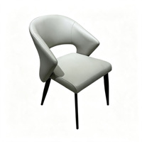 Chaise de salle à manger moderne à dossier creux motif patte de chat, chaise d'appoint rembourrée à accoudoirs courbes, chaise d'appoint à pieds en métal noir pour salle à manger et cuisine