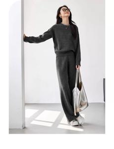 महिलाओं के शरद ऋतु के सुरुचिपूर्ण ऊन मिश्रण बुना हुआ चौड़ा पैर पूर्ण लंबाई में आराम से फिट नरम और स्वस्थ पैंट सेट फंगशेंग टी - Product Image 4
