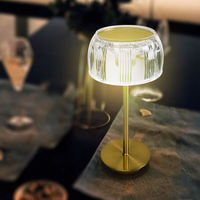 Lampe de table LED moderne en métal, à piles, avec commande tactile simple, intensité réglable, haute luminosité, pour la décoration de la maison et la vente au détail