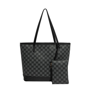 Bolso Maternal de Gran Capacidad en Cuero PU, Modelo 2026, Moderno, Elegante, Resistente al Agua, Versátil, Tipo Tote, de Hombro/Bandolera - Product Image 1