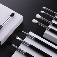 IPRESTA PBEC8 Noir Argent Poils Naturels – Kit Professionnel 8 Pièces pour les Yeux – Pinceaux à Sourcils et Eyeliner Ultra Fins et Affûtés à Manche en Bois