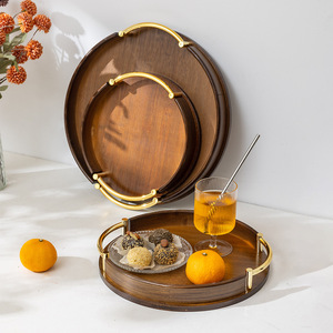 Khay đựng đồ tròn bằng tre cao cấp, tay cầm kim loại đánh bóng sang trọng, in logo tùy chỉnh, bền vững, dùng làm đĩa trái cây, đồ ăn nhẹ cho nhà ở và khách <span class=keywords><strong>s</strong></span>ạn - Product Image 1