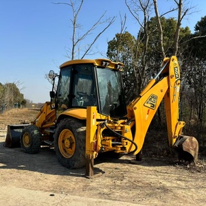 Chargeuse-pelleteuse JCB 3CX d'occasion (95% neuve) en stock avec moteur Isuzu, bon état, composants moteur essentiels, CE/EPA, à vendre - Product Image 5
