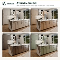 Armoire de cuisine sur mesure, portes en chêne blanc, design modulaire, aménagement en îlot et rangement coulissant, structure en MDF