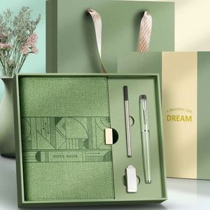 Ensemble cadeau d'affaires promotionnel moderne avec bloc-notes, clé USB, stylo, articles souvenirs pour événements, coffret cadeau en cuir - Product Image 1