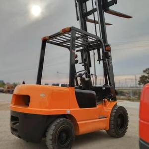 <span class=keywords><strong>Toyota</strong></span> 3 Ton Diesel Mini <span class=keywords><strong>Wheel</strong></span> <span class=keywords><strong>Loader</strong></span>, kapasitas 1500 2000 2500 kg dengan sistem hidrolik penuh dan garansi 1 tahun - Product Image 1