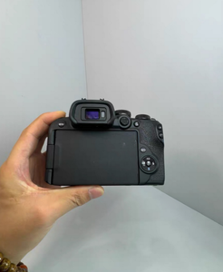 กล้องมิเรอร์เลส EOS R10 สีดำ ฟูลเฟรม เมาท์ RF แบบ DSLR มือสอง - Product Image 2