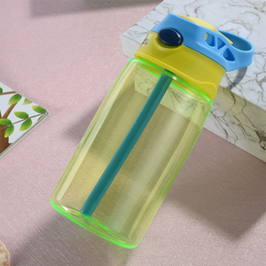 Botella de agua infantil ecológica sin BPA con diseño de dibujos animados, 480 ml, con pajita, tapa abatible a prueba de fugas, para la escuela, deportes al aire <span class=keywords><strong>libre</strong></span> - Product Image 3