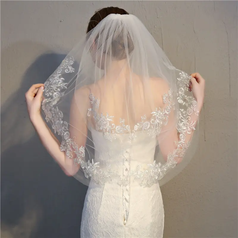 Hot European Double Layers Short Bridal Veils with Comb White Beige Romantic Lace Flower Bride Veils for Wedding Dress