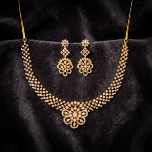 Nouveau Collier Classique en Laiton Tendance avec Placage Rhodium Bicolore et Pierres CZ, Design Émotionnel, Longueur Réglable - Cadeau de Mariage - Product Image 3