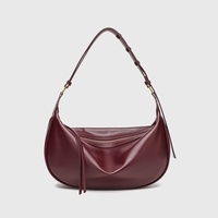 Sac bandoulière demi-lune tendance en cuir PU durable pour femme, petit sac de bras grande capacité avec fermeture éclair, couleur unie