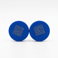 Marquage laser UV 5W sans dommages thermiques pour les petits bouchons de flacons en plastique et en aluminium, codes QR/de date de lot délicats et clairs sans bavures