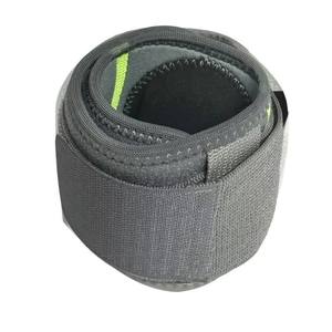 AOFIT – Protège-coudes ajustables personnalisables avec logo pour le sport et le fitness, idéaux pour le badminton et le volleyball - Product Image 4