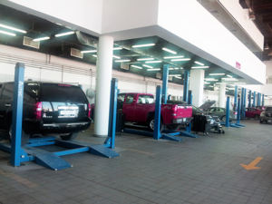 Máquina Desmontadora de Neumáticos AUTEC de 220v, de Alta Tecnología, Fabricación de Grado Industrial, Larga Vida Útil, Bajo Mantenimiento y Duradera - Product Image 2