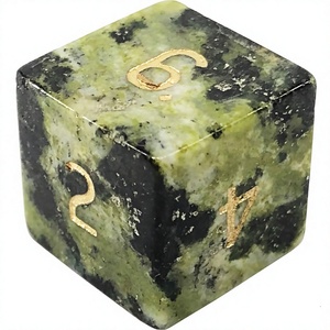 Dés en pierre de haute qualité D6, cube en pierre naturelle serpentine, pierre précieuse, dés D6 gravés, dés personnalisés avec points, ensembles de dés Vikings - Product Image 1