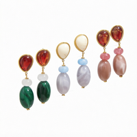 Boucles d'oreilles clous en résine de luxe léger Gaovo Original Premium, en acier inoxydable résistant au ternissement, pour usage quotidien, bijoux d'oreille tendance pour femme