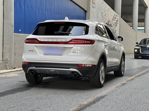 Guazi meilleur <span class=keywords><strong>prix</strong></span> <span class=keywords><strong>Lincoln</strong></span> MKC essence 2.0 <span class=keywords><strong>SUV</strong></span> voiture d'occasion FWD 5 sièges - Product Image 5