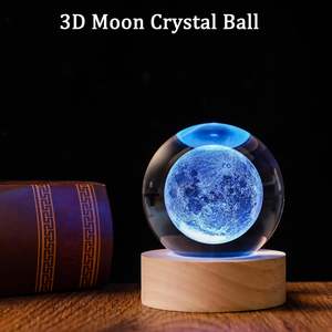 Lámpara Nocturna Moderna de Bola de Cristal 3D con LED RGB de 7 Colores, Diseño Celestial Luminoso, Base de Madera USB, Venta al por Mayor - Product Image 2
