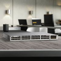 Nuevo y original conmutador Cisco de 48 puertos PoE + 4 X Gigabit SFP enlaces ascendentes nuevo sellado listo para enviar de nuevo en el C9300L-48P-4G-A