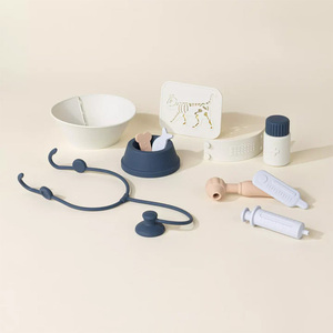 Cadeau d'anniversaire <span class=keywords><strong>Jouet</strong></span> préscolaire Jeu de simulation Jouets pour chiens pour enfants Kit de soins pour chiots Mini jeu de vétérinaire Ensemble de jeu vétérinaire en silicone - Product Image 1