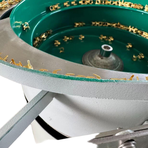 YaoLin Özelleştirilmiş Yüksek Hızlı Otomatik Besleyici Küçük Titreşimli Kase Bantlı Kapak Otomatik Sabitleme Makinesi Motor PLC Paslanmaz Çelik - Product Image 4