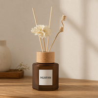 Bouteille diffuseur en verre carrée avec bouchon coloré, conteneur vide pour huile aromatique 50ml 100ml pour emballage de parfum d'intérieur