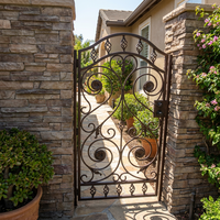 Puerta de Jardín de Hierro Forjado a Mano con Adornos Ornamentados para Entrada de Peatones en Patio de Villa