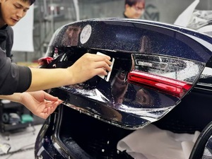 <span class=keywords><strong>Film</strong></span> de protection de peinture TPU anti-UV, résistant aux rayures, anti-jaunissement, hydrophobe, transparent brillant, pré-découpé PPF pour BMW X5 2021 - Product Image 3