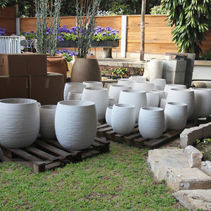 Juego de macetas de <span class=keywords><strong>barro</strong></span> de magnesio de tres piezas para interior/exterior duradero, decoración de plantas verdes minimalistas clásicas para el hogar y el jardín - Product Image 4