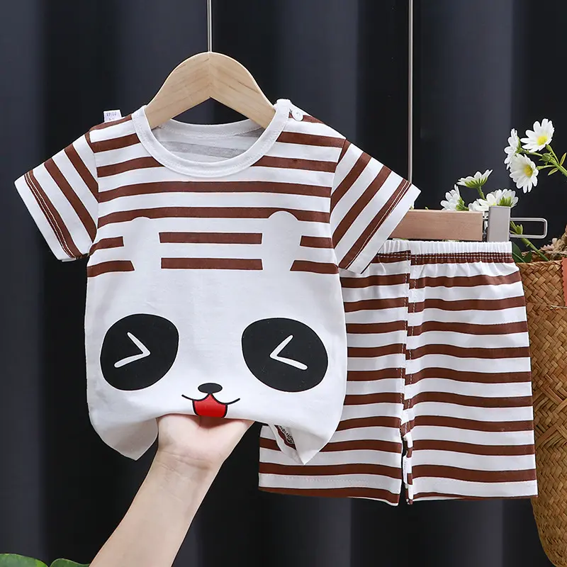 Vente en gros OEM 100% coton Ensembles de vêtements pour tout-petits T-shirt à manches courtes doux Ensemble short deux pièces Vêtements d'été pour bébés garçons et filles