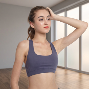 Soutien-gorge de sport sans couture pour femme, col carré, dos nageur, couleur unie, maintien moyen, respirant, pour yoga et activités sportives - Product Image 2