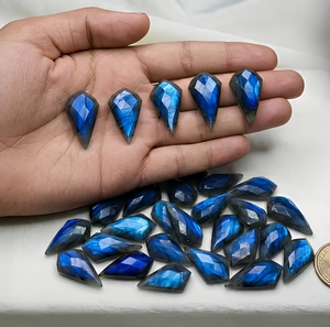 Pierre précieuse naturelle Labradorite taille rose, effet de jeu de couleurs bleu éclatant, 10x15, dos plat, pierre lâche pour la fabrication de bijoux, approvisionnement en gros - Product Image 1