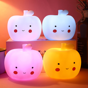 Veilleuse créative en vinyle grand format en forme de lapin, à commande tactile, LED à changement de couleur, alimentée par piles, ornement de chambre à coucher - Product Image 4