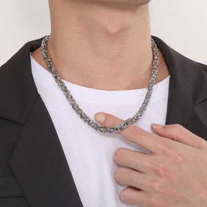 Collana a catena fatta a mano in acciaio inossidabile per uomo dominante stile imperatore bizantio placcato in oro elegante motivo a farfalla - Product Image 5