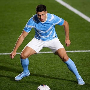 Campione Gratuito Divise da Calcio all'Ingrosso Set Uniforme da Calcio Stampa Sfumata a Sublimazione Maglia da Football Completamente Personalizzata <span class=keywords><strong>Tuta</strong></span> da Calcio - Product Image 2