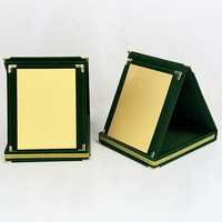 Plaque de certificat en bois personnalisée avec impression or, argent, vert et velours MH-J0438